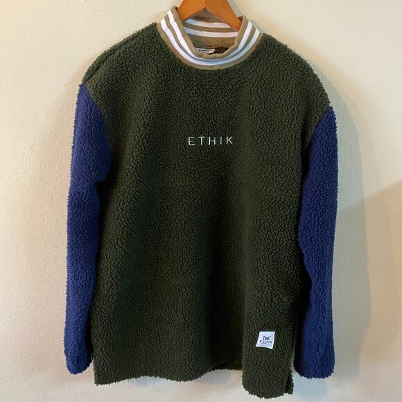 ETHIK MEDIUM OLIVE GREEN (DARK BLUE SLEEVES) MEN'S PULLOVER SWEATER - Picture 1 of 5